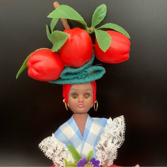 1950’s Chiquita Tropical Doll - Picture 2 of 11